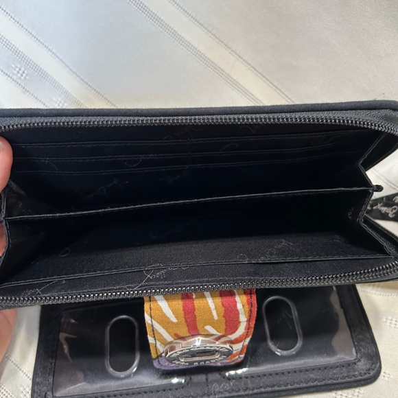 Vera Bradley Turnlock Wallet - Picture 4 of 4